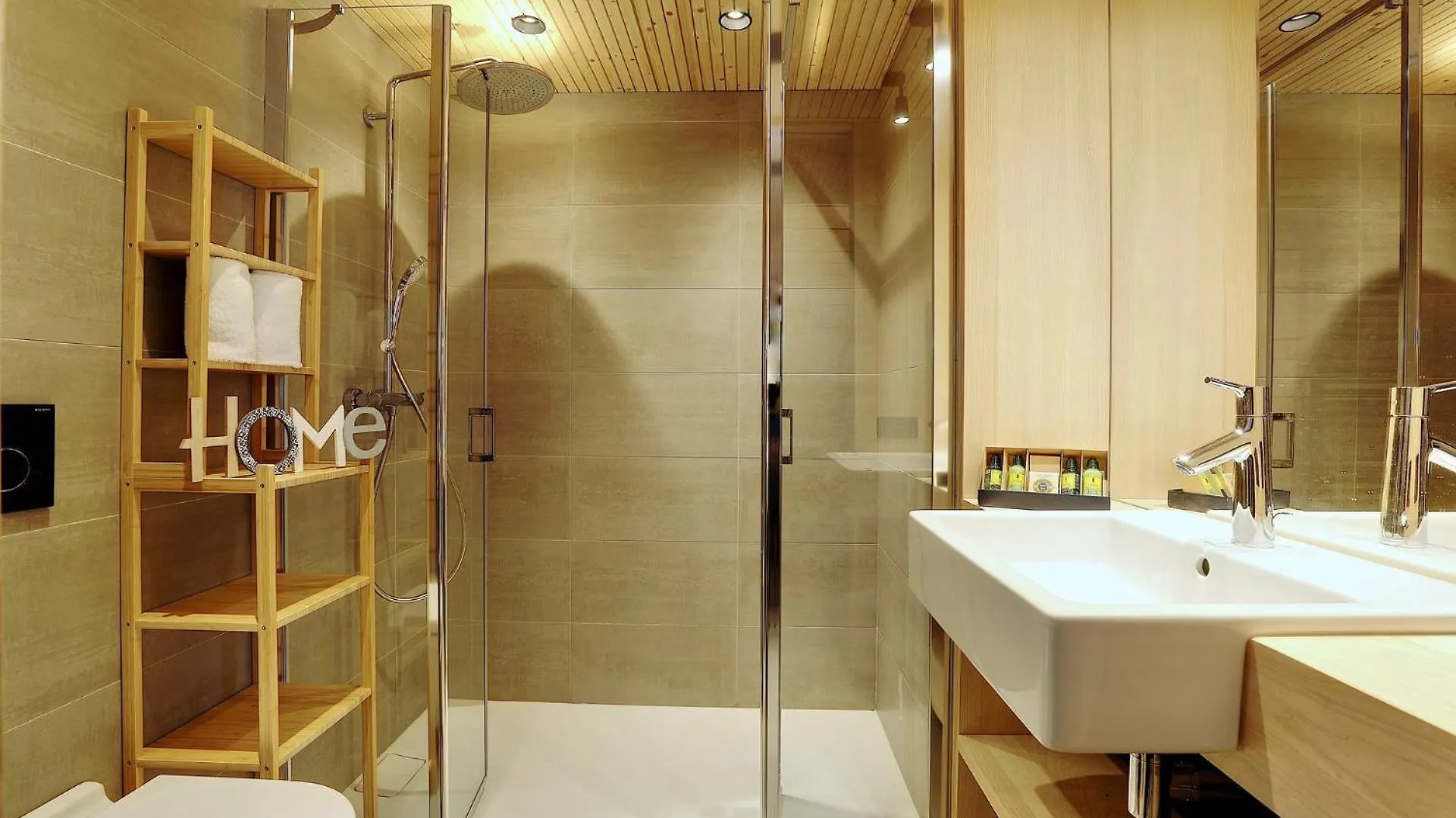 Saint-Bon-Tarentaise New Chalet In 1850 Breathtaking Views Luxury 0*,  צרפת